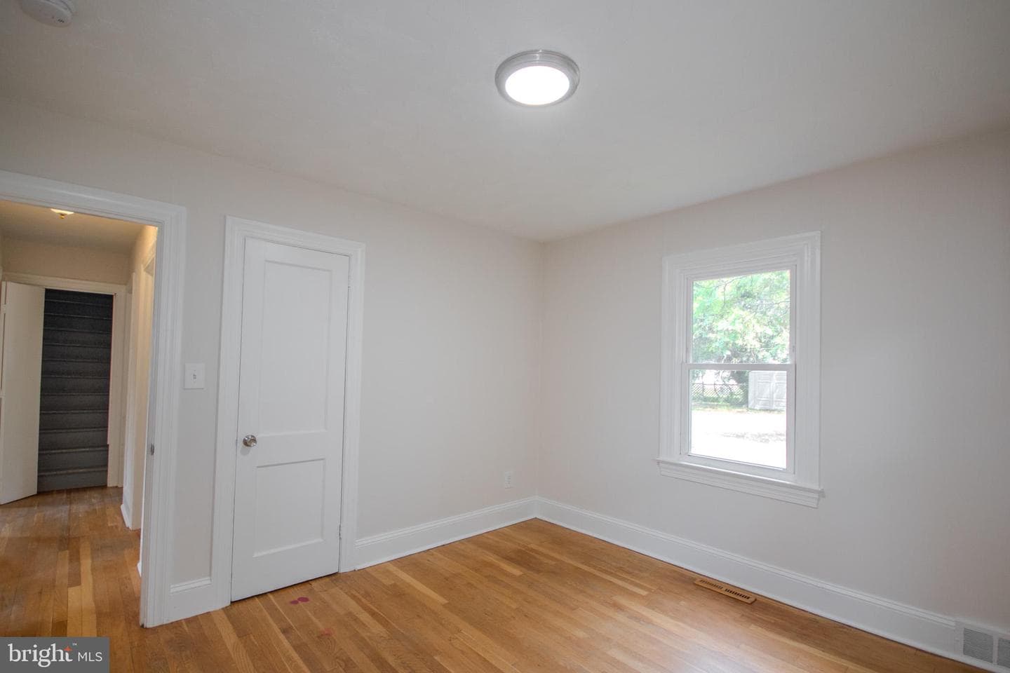 723 Ferndale Road photo 17