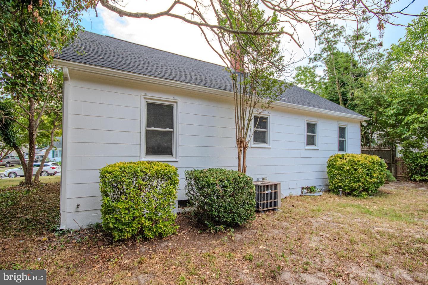 723 Ferndale Road photo 23