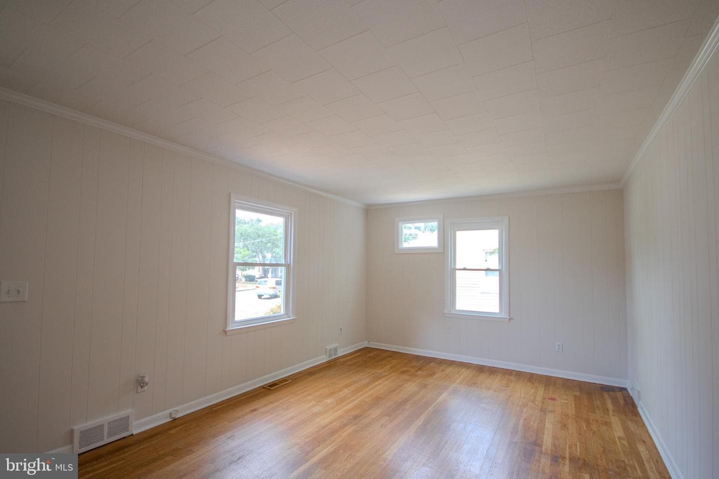 723 Ferndale Road photo 6