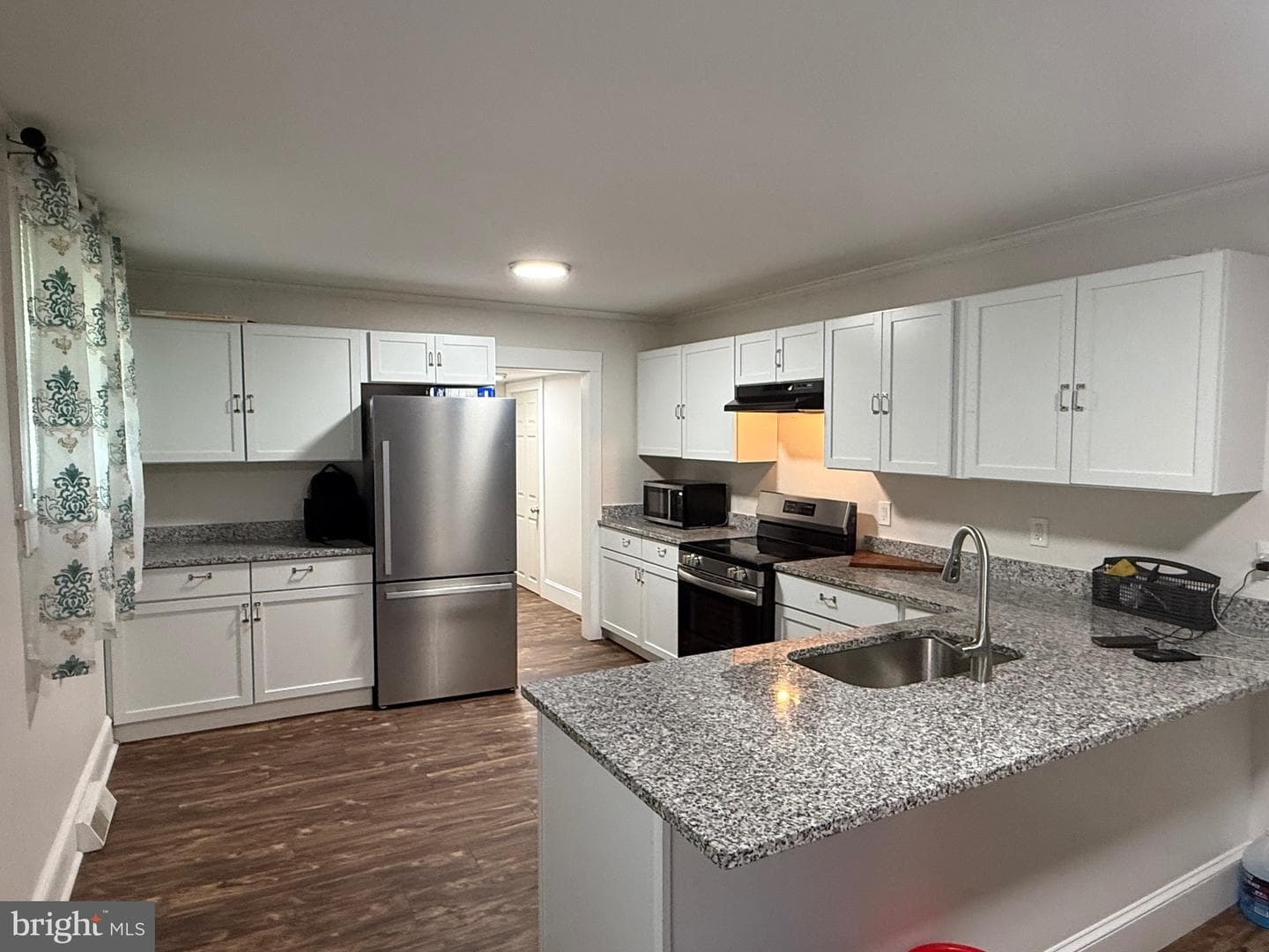 405 Washington Street photo 6