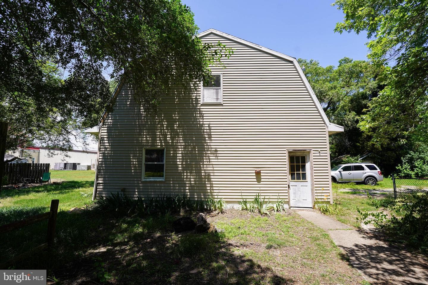 311 Main Street photo 5