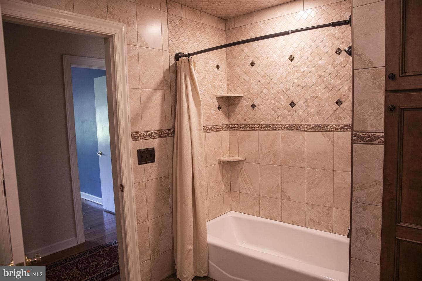 27135 E Lillian Street photo 16