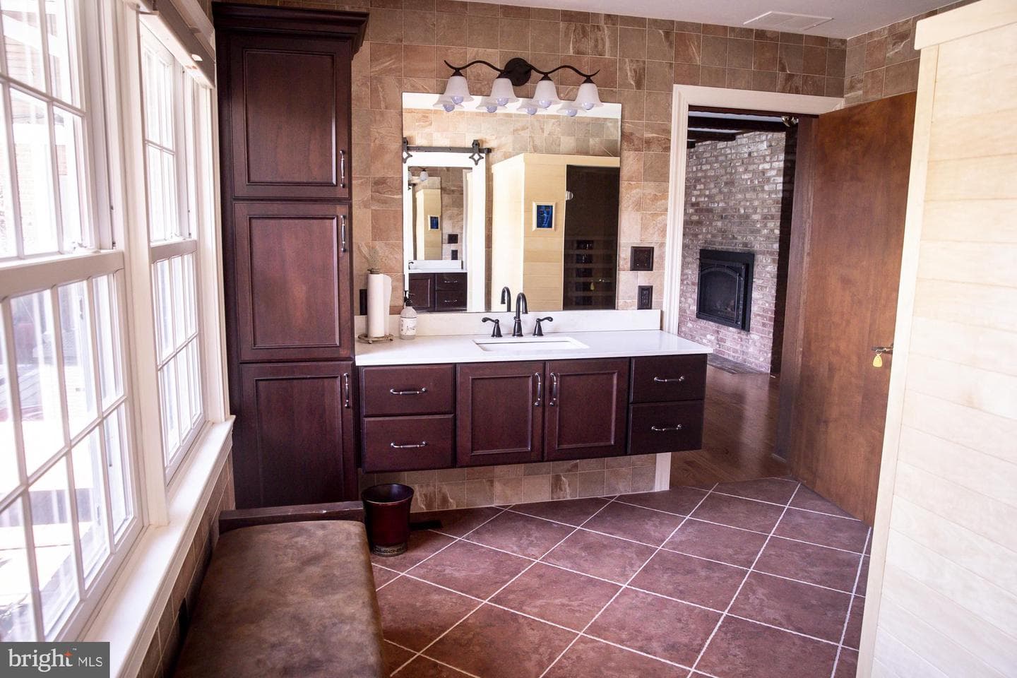 27135 E Lillian Street photo 22