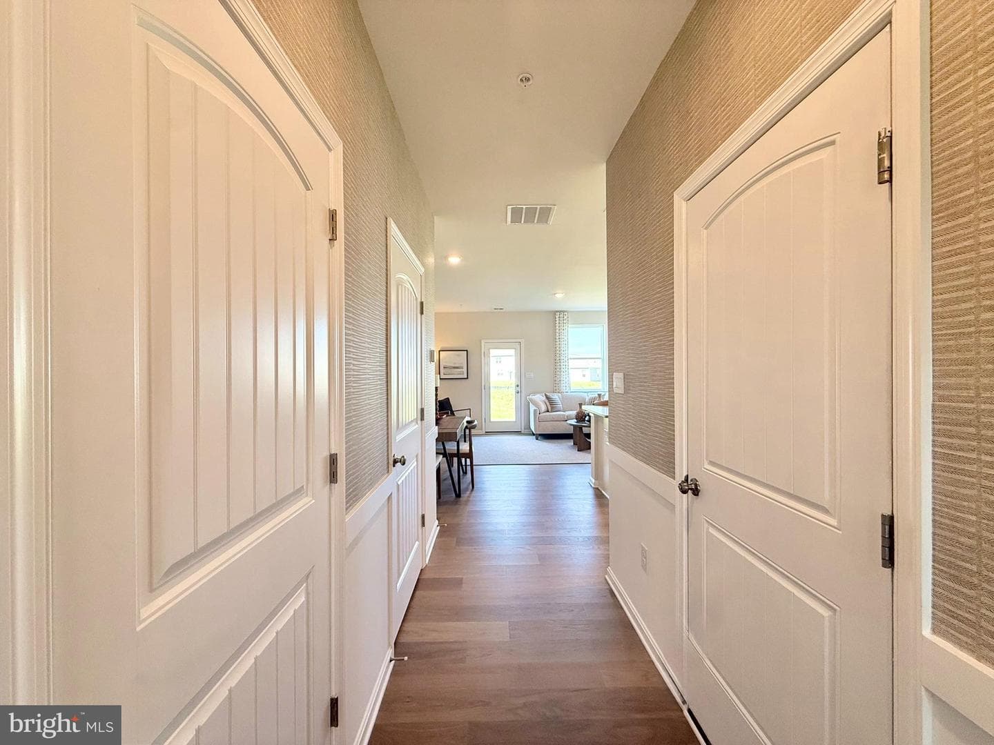 1422 Sugarplum Lane photo 4