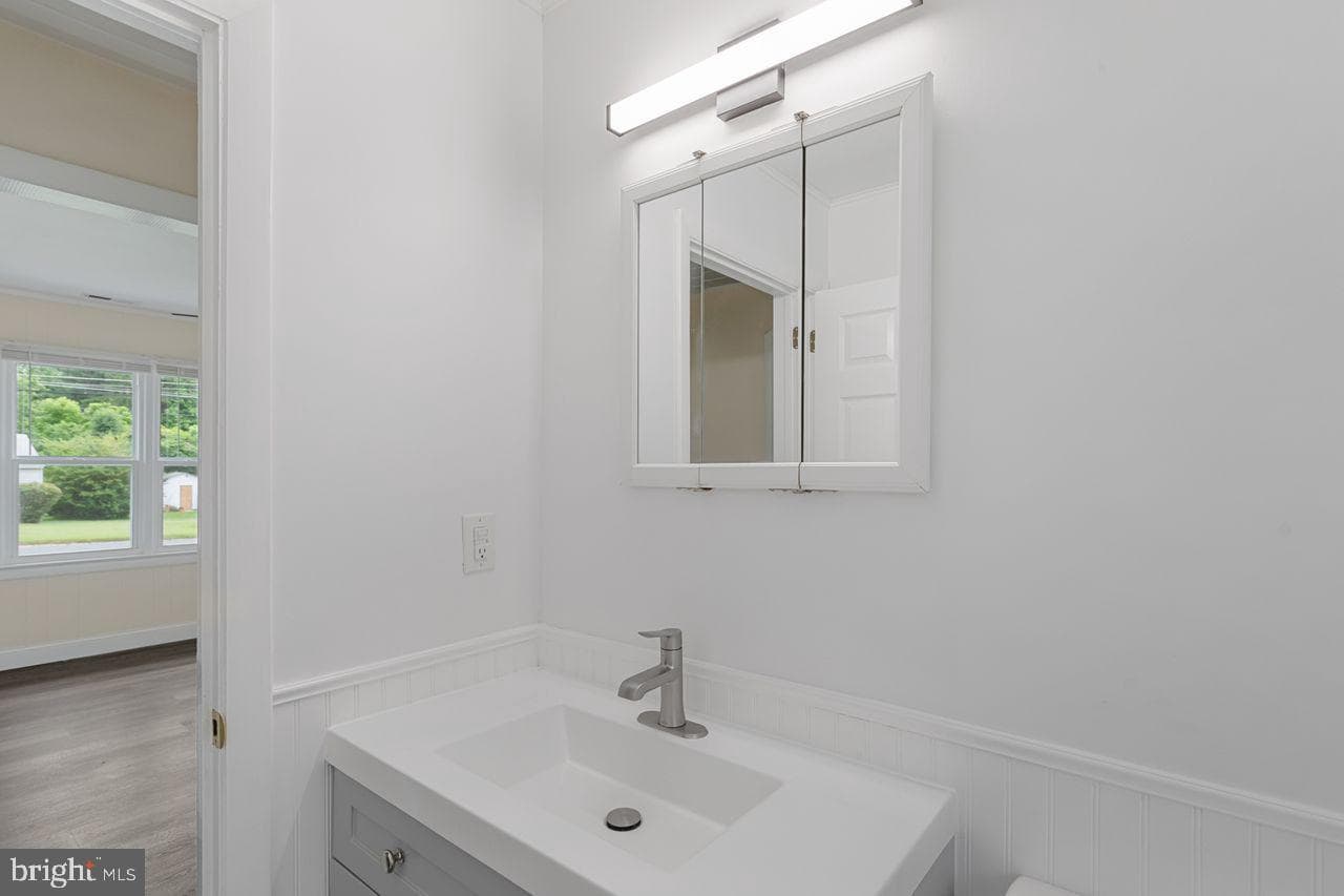 518 Overbrook Drive photo 16