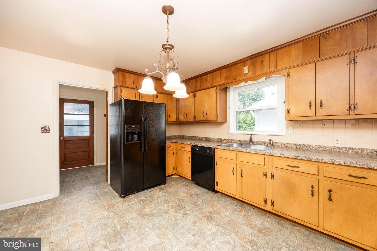 9839 Sharptown Road photo 11