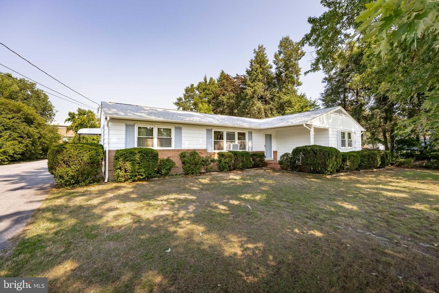 9839 Sharptown Road photo 3