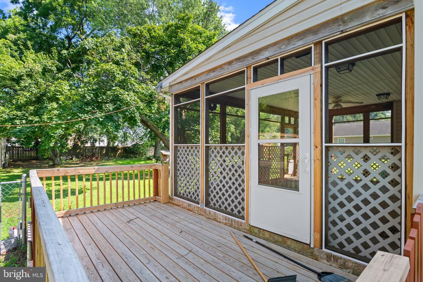 103 Howard Street photo 19