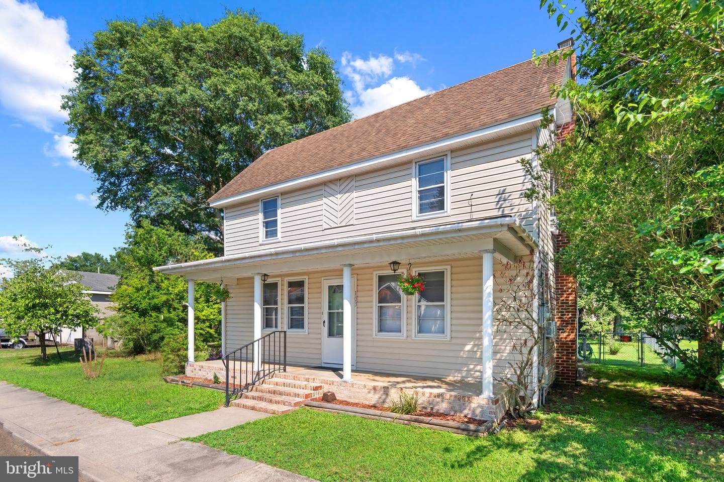 103 Howard Street photo 2