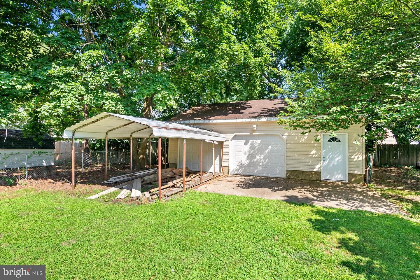 103 Howard Street photo 33