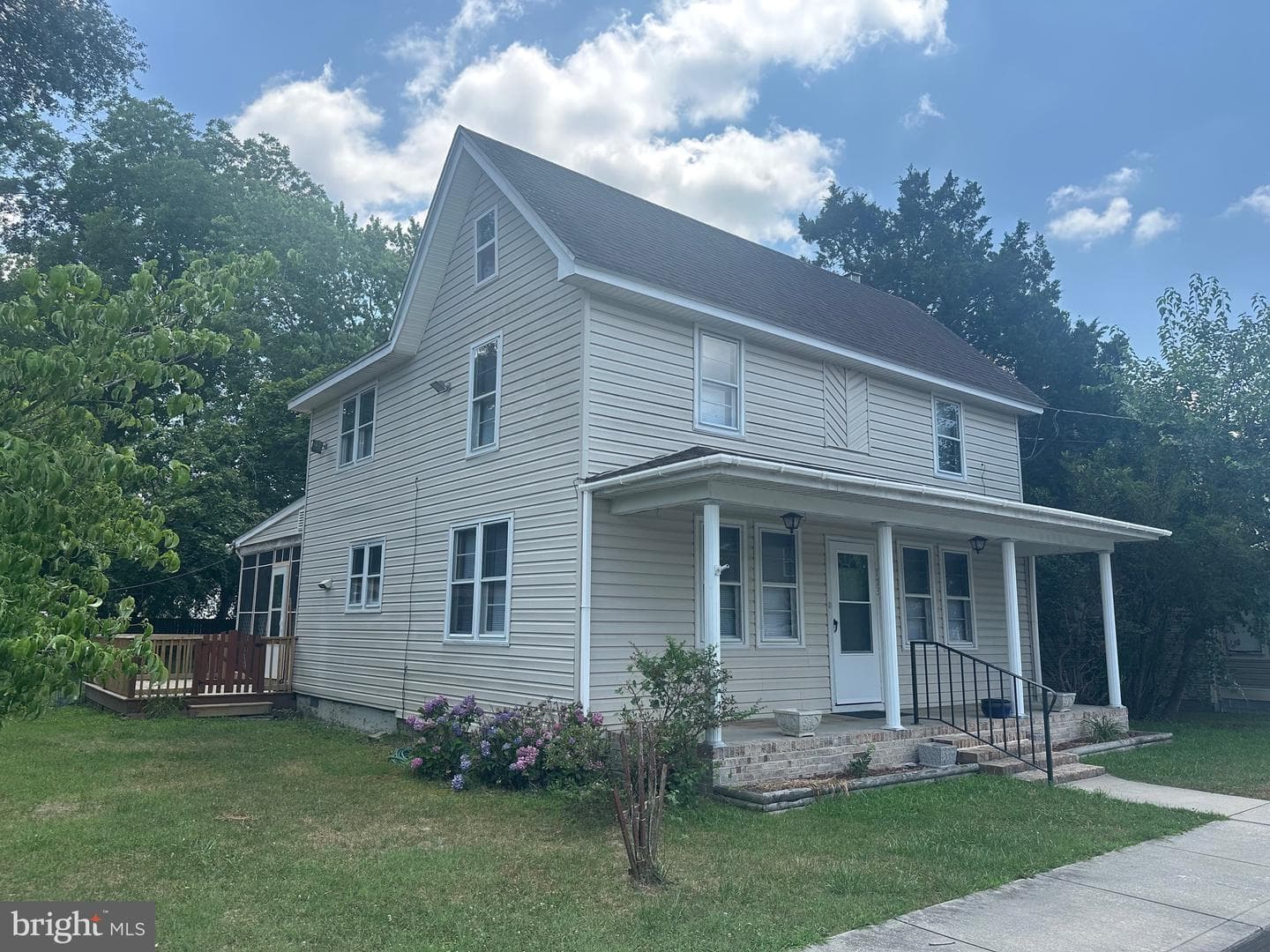 103 Howard Street photo 37