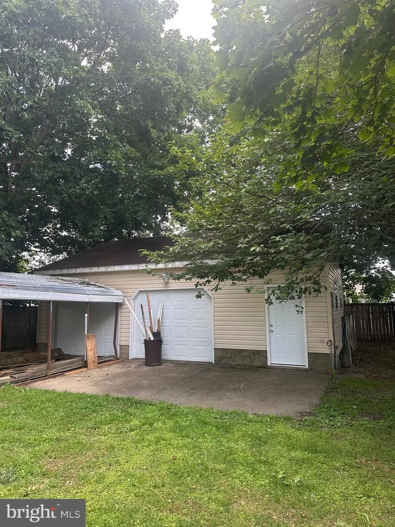 103 Howard Street photo 44