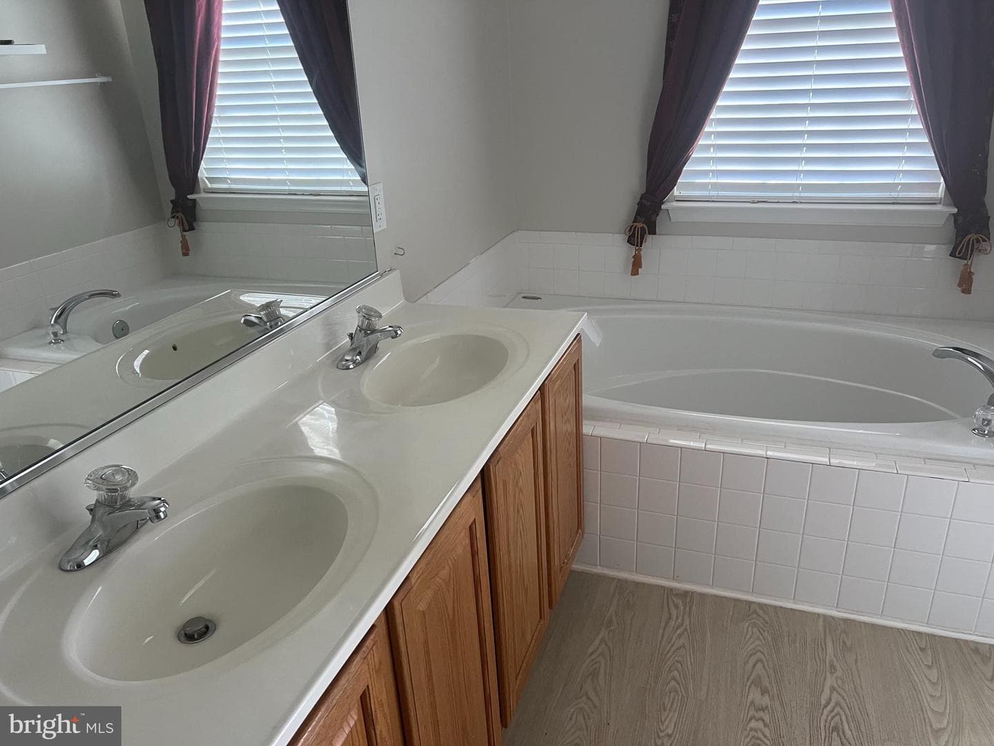 202 Donegal Court photo 22