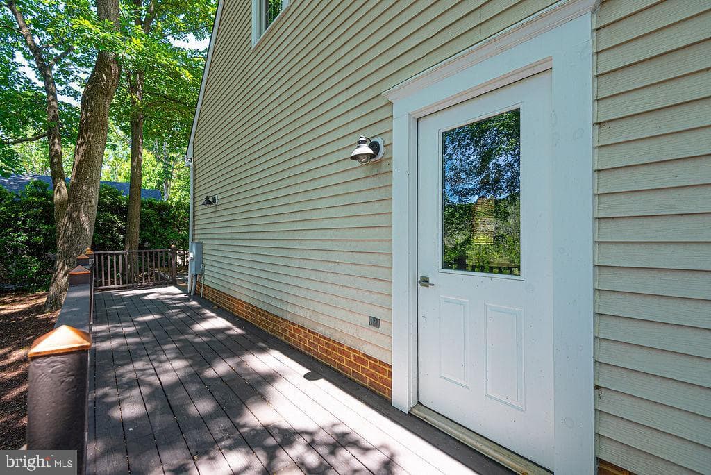 5686 N Nithsdale Drive photo 18