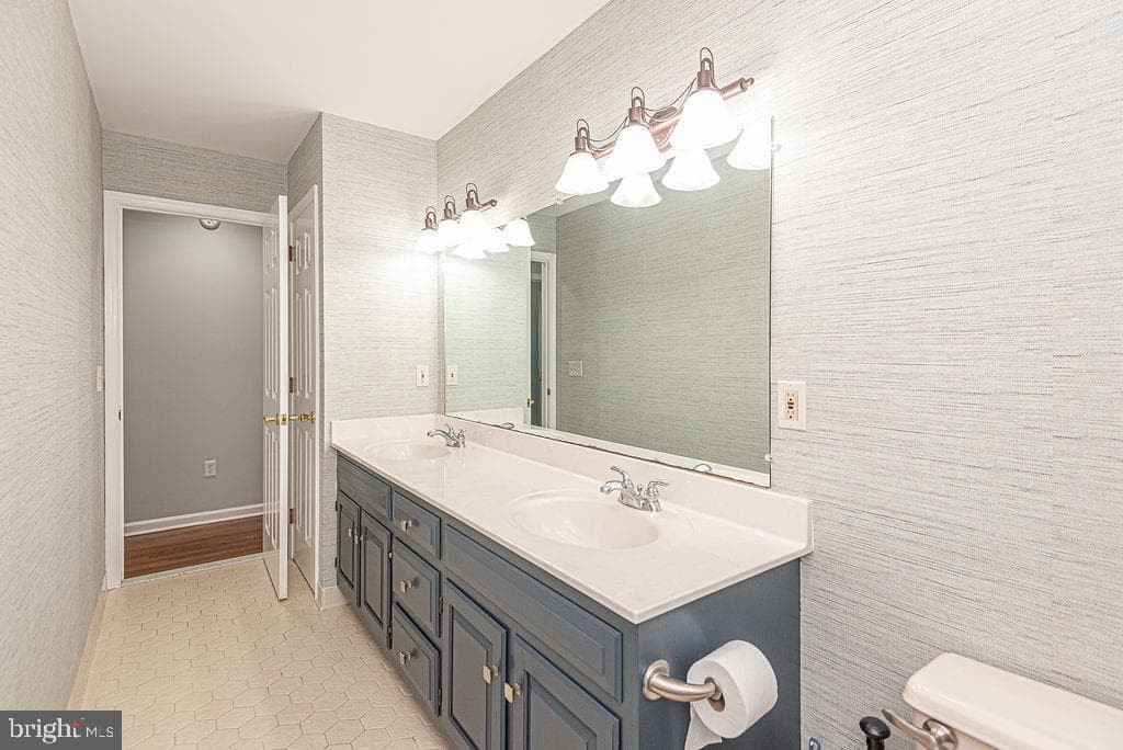 5686 N Nithsdale Drive photo 91