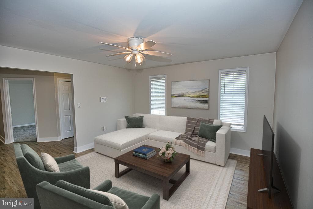 700 E Upland Court photo 10