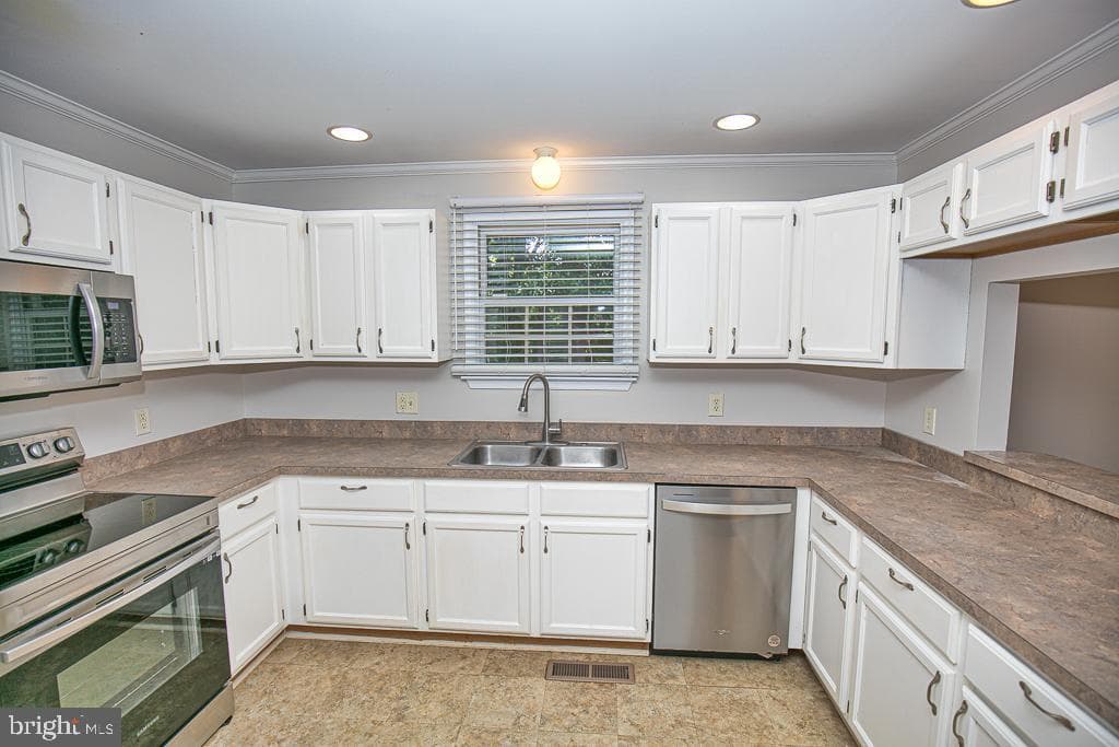 700 E Upland Court photo 16