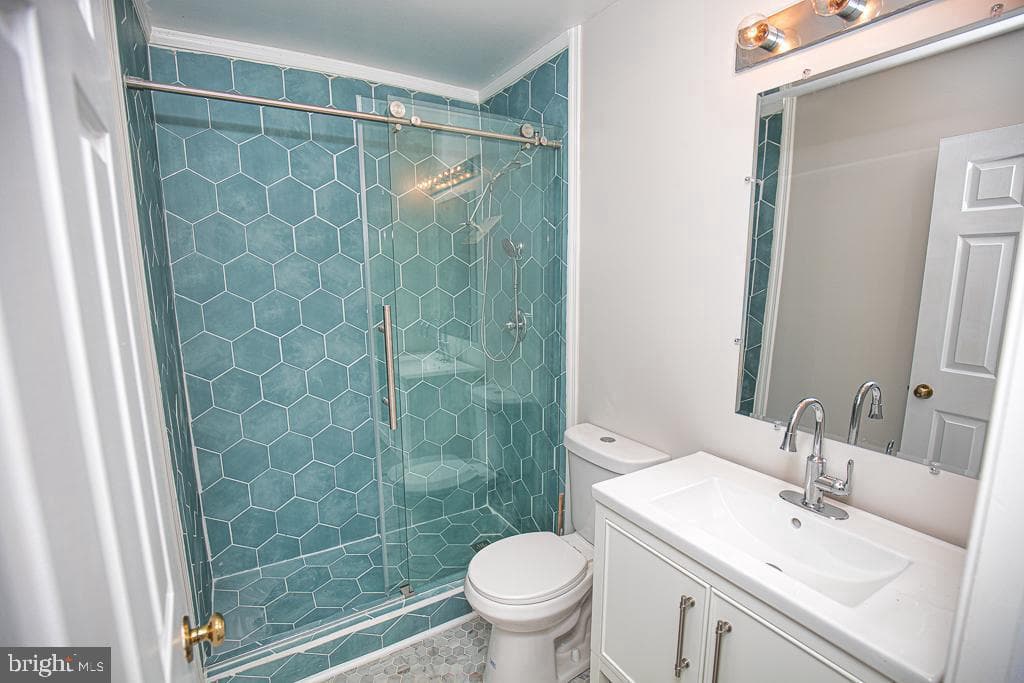 700 E Upland Court photo 8