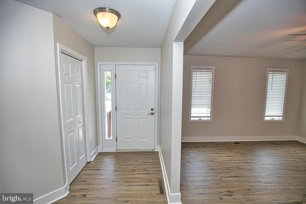 700 E Upland Court photo 9