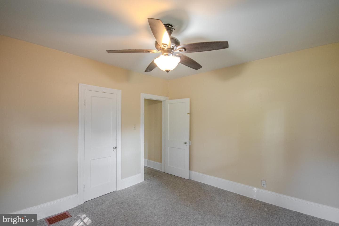 1112 E Main Street photo 21