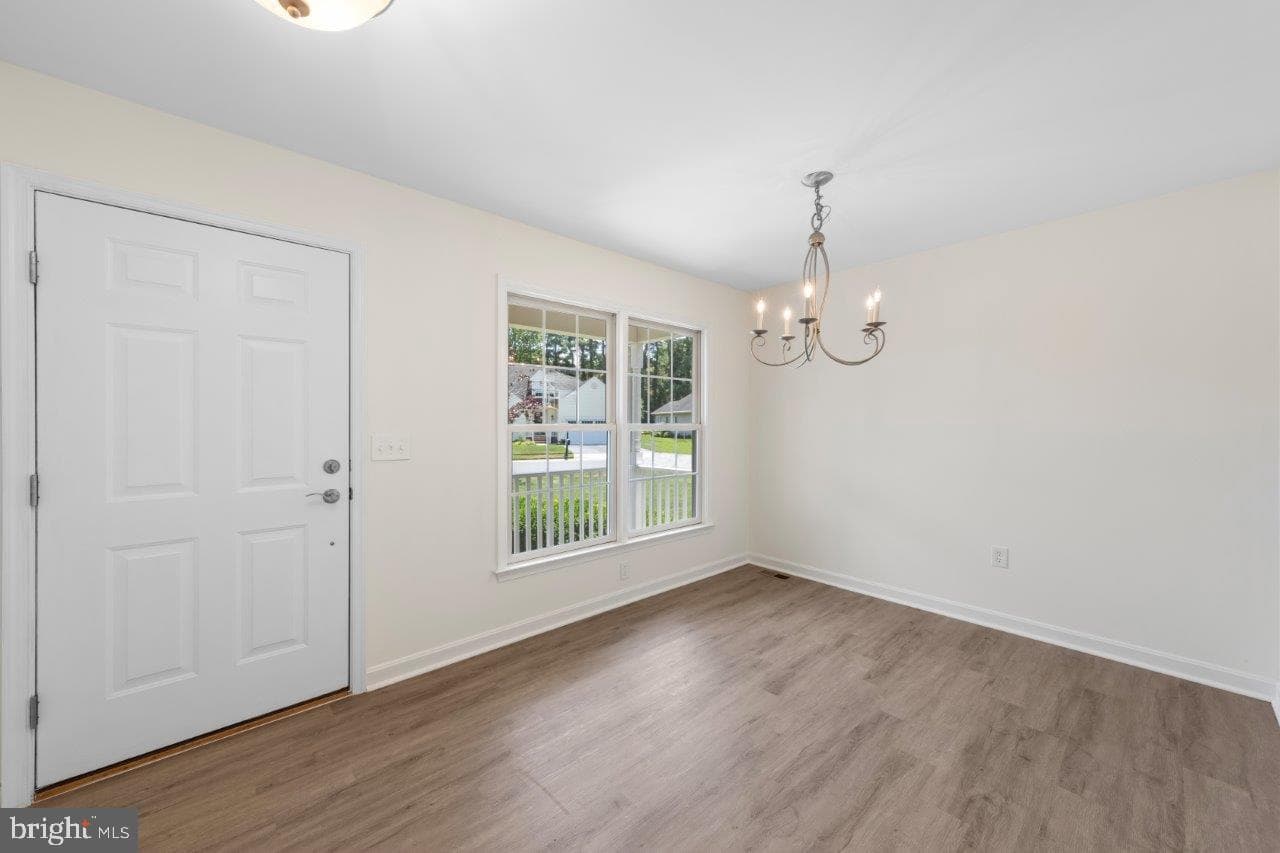 5952 Tappan Lane photo 4