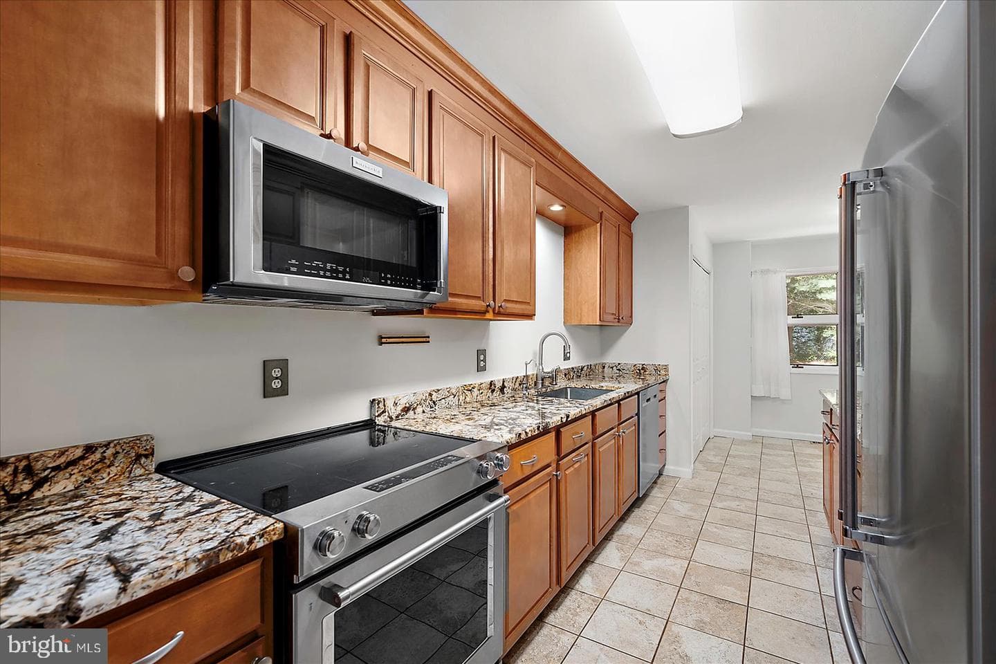 1305 Taney Avenue photo 16