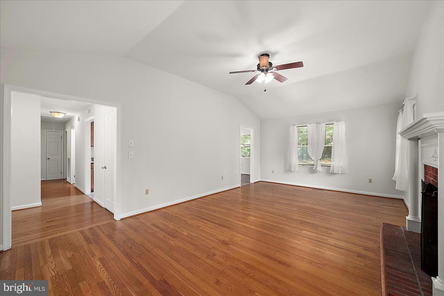 1305 Taney Avenue photo 21