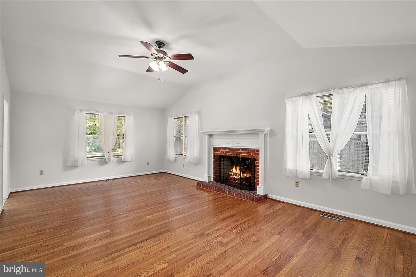 1305 Taney Avenue photo 24