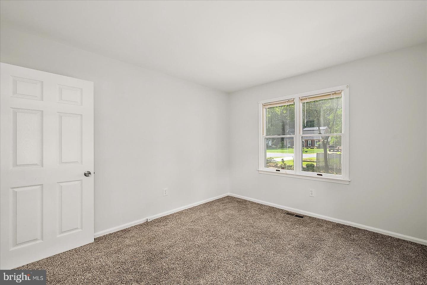 1305 Taney Avenue photo 31