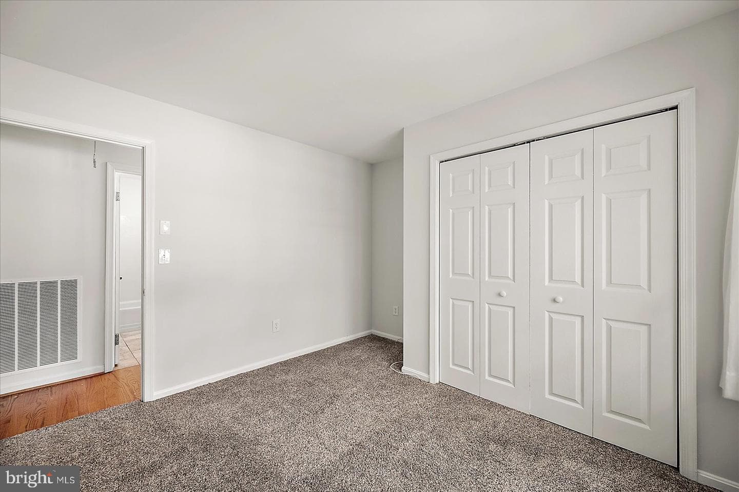 1305 Taney Avenue photo 36