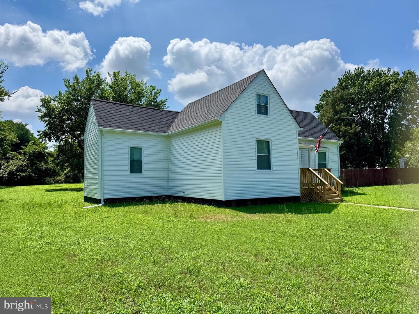 20533 Nanticoke Road photo 3