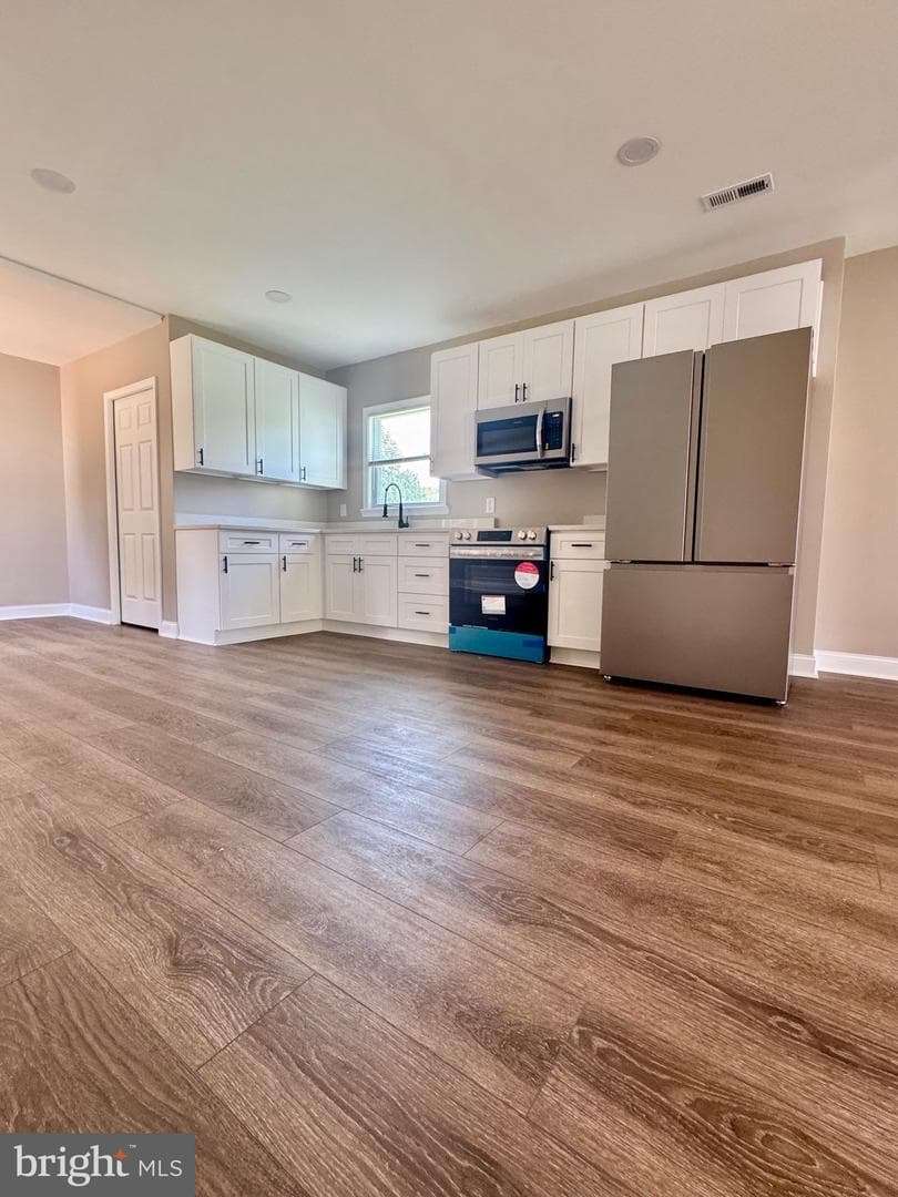 20533 Nanticoke Road photo 7