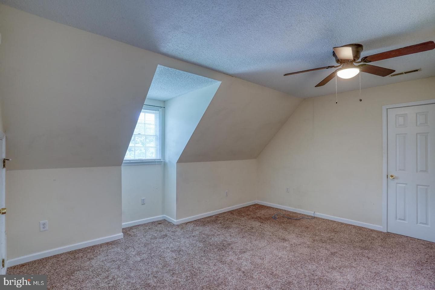 309 W London Avenue photo 27