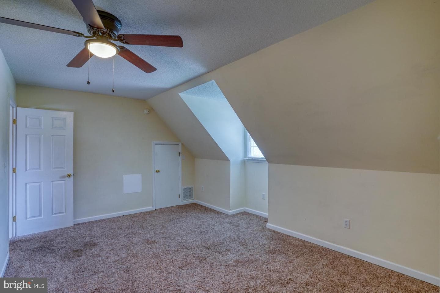 309 W London Avenue photo 28
