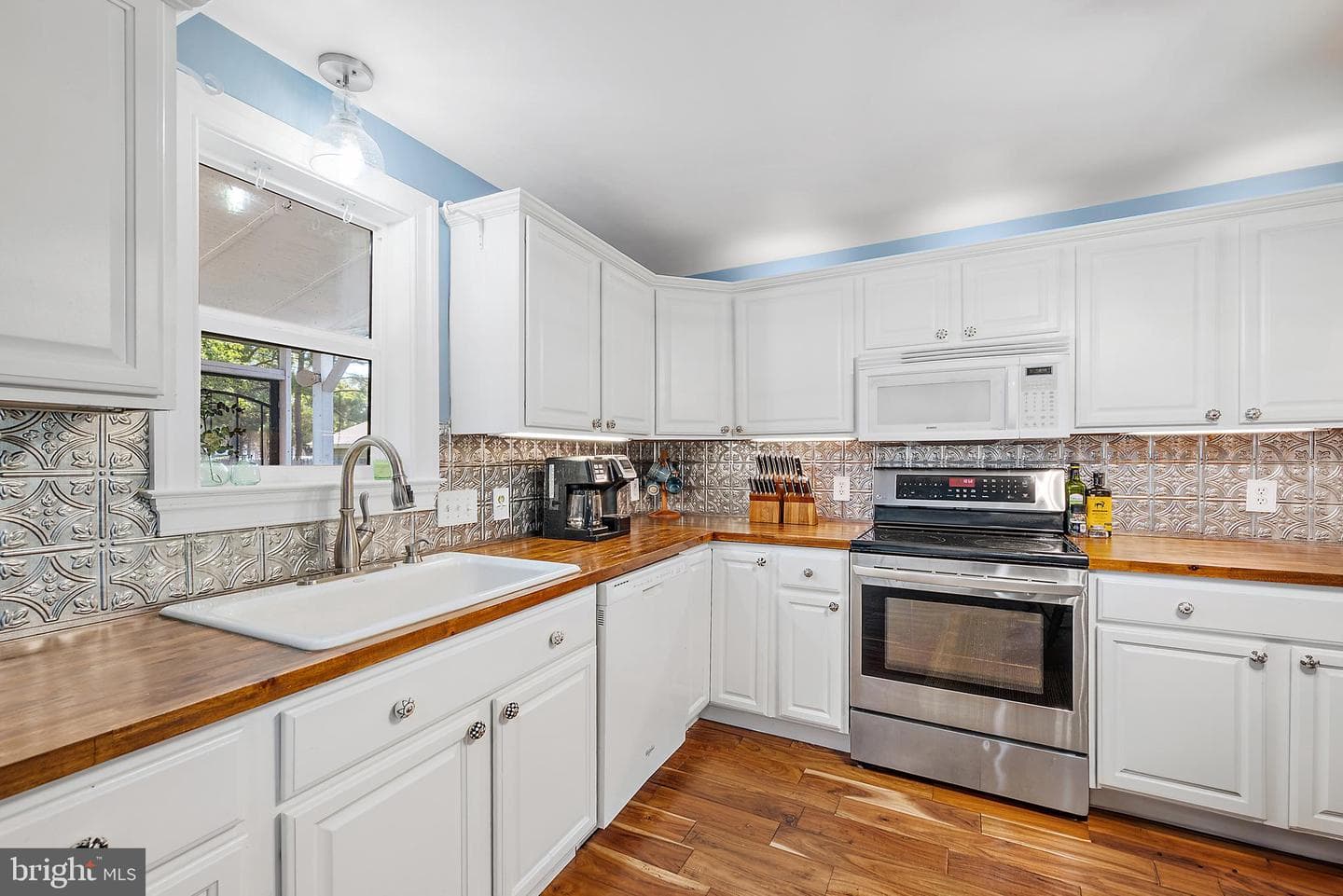 507 Ferry Street photo 16