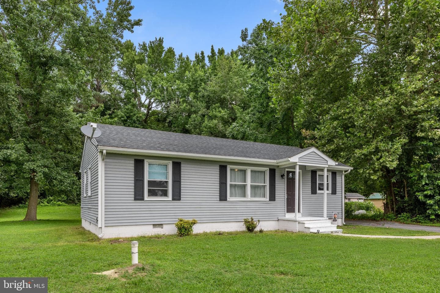 27500 Edgewood Circle photo 3
