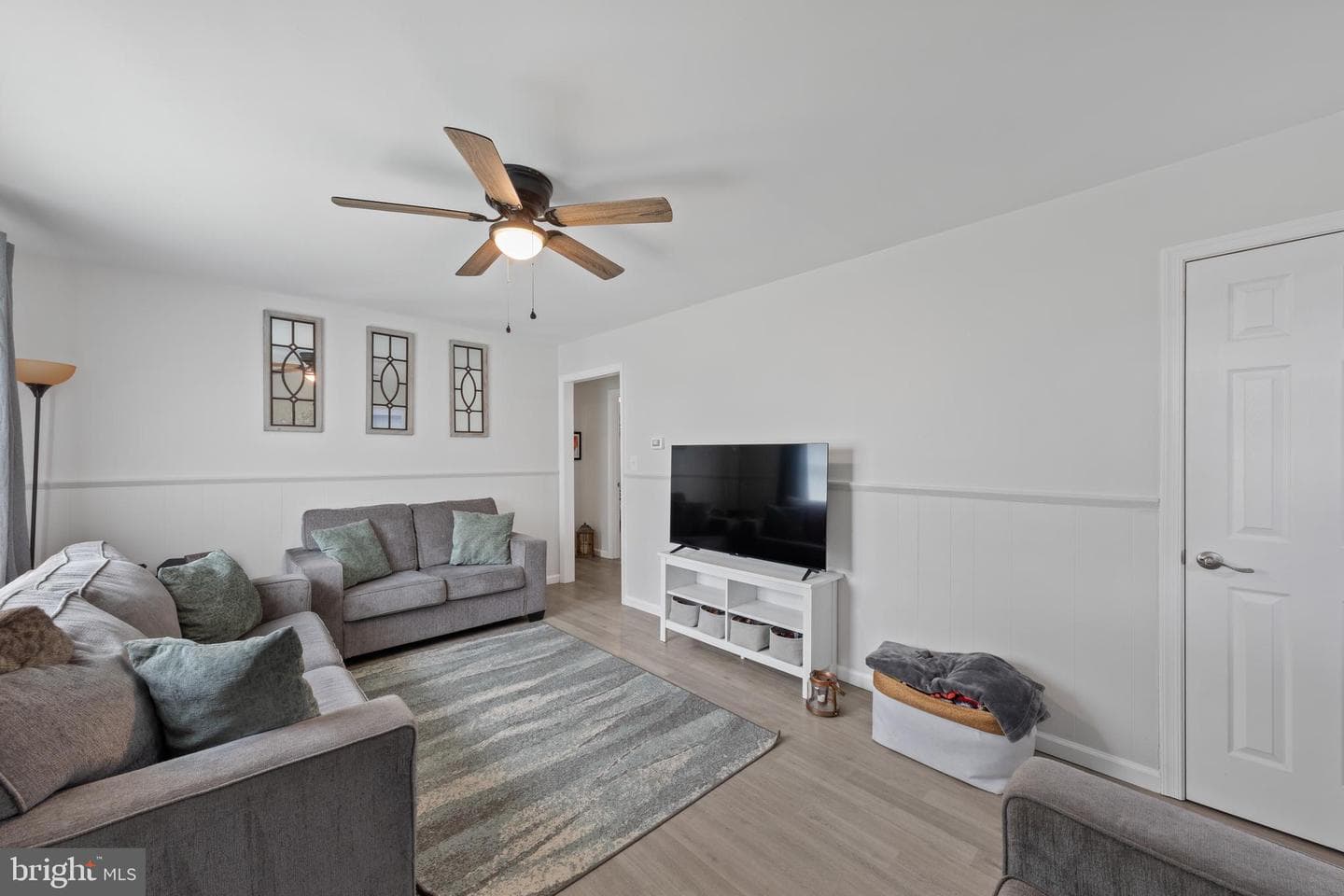 27500 Edgewood Circle photo 6