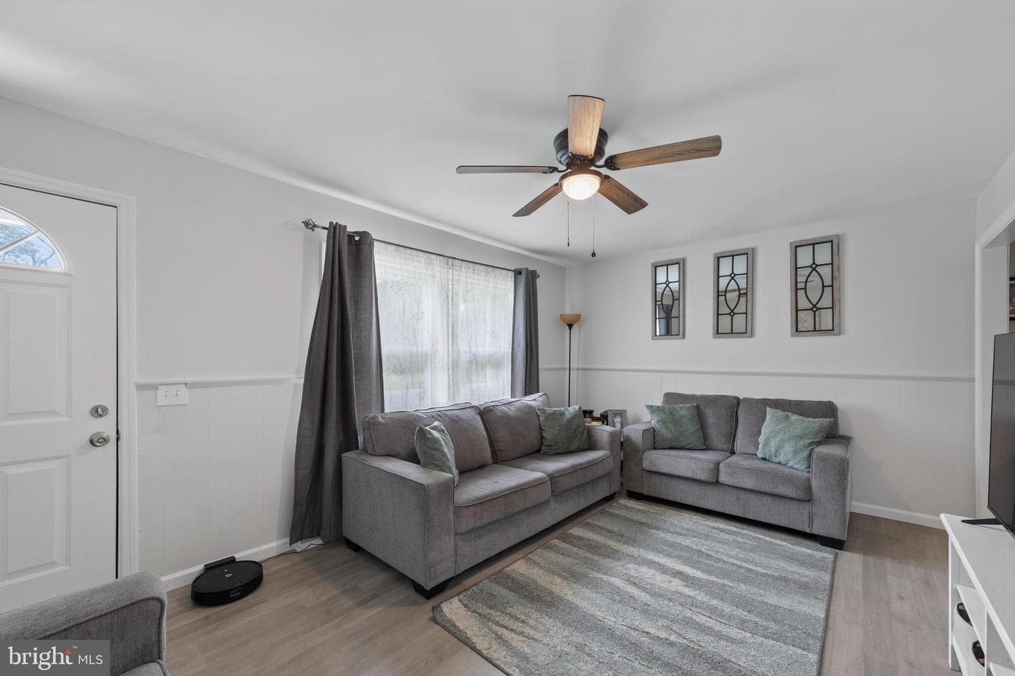27500 Edgewood Circle photo 7