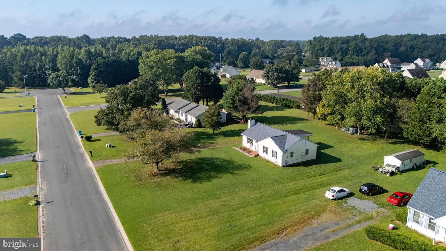 506 Barnsdale Drive photo 2