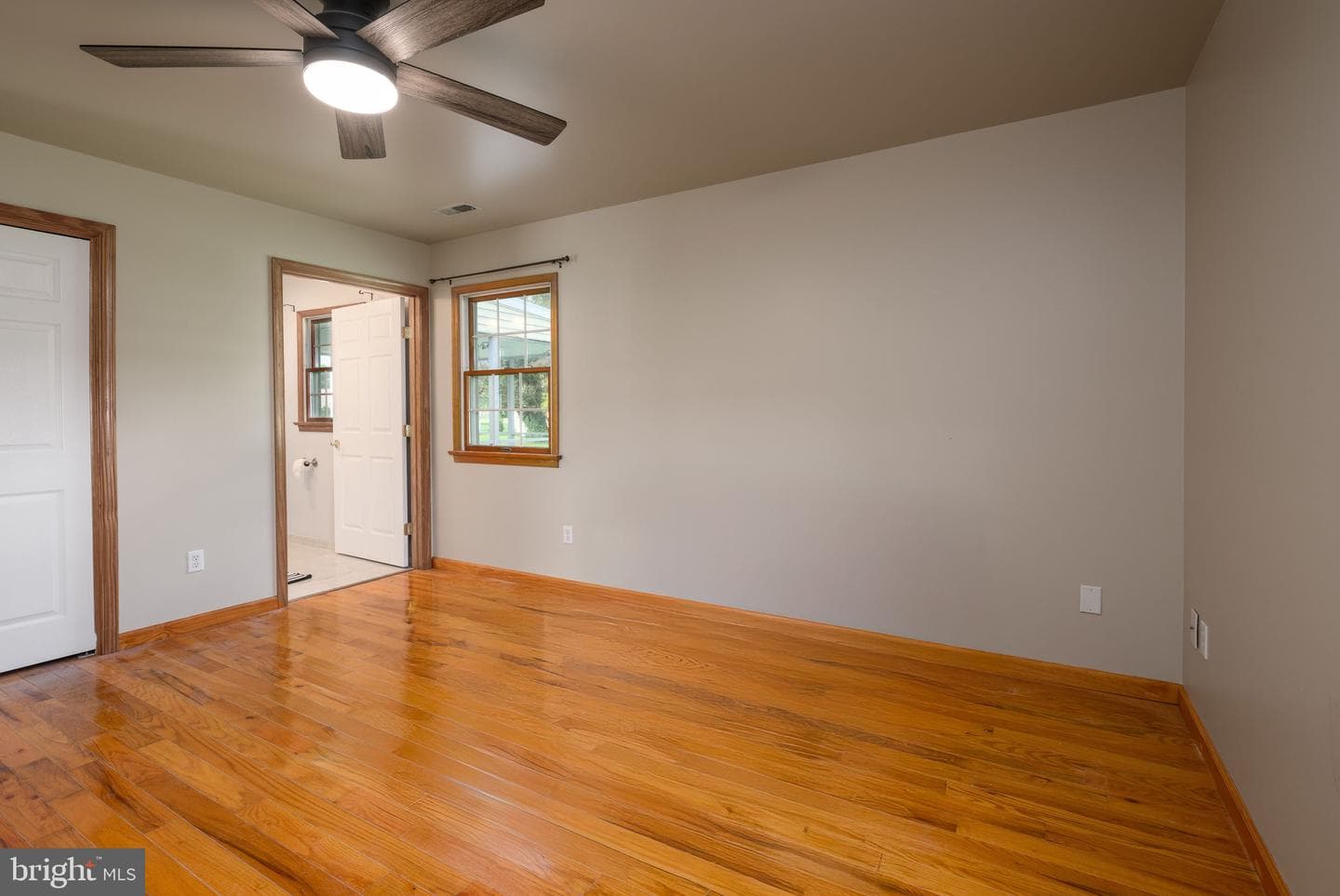 506 Barnsdale Drive photo 26