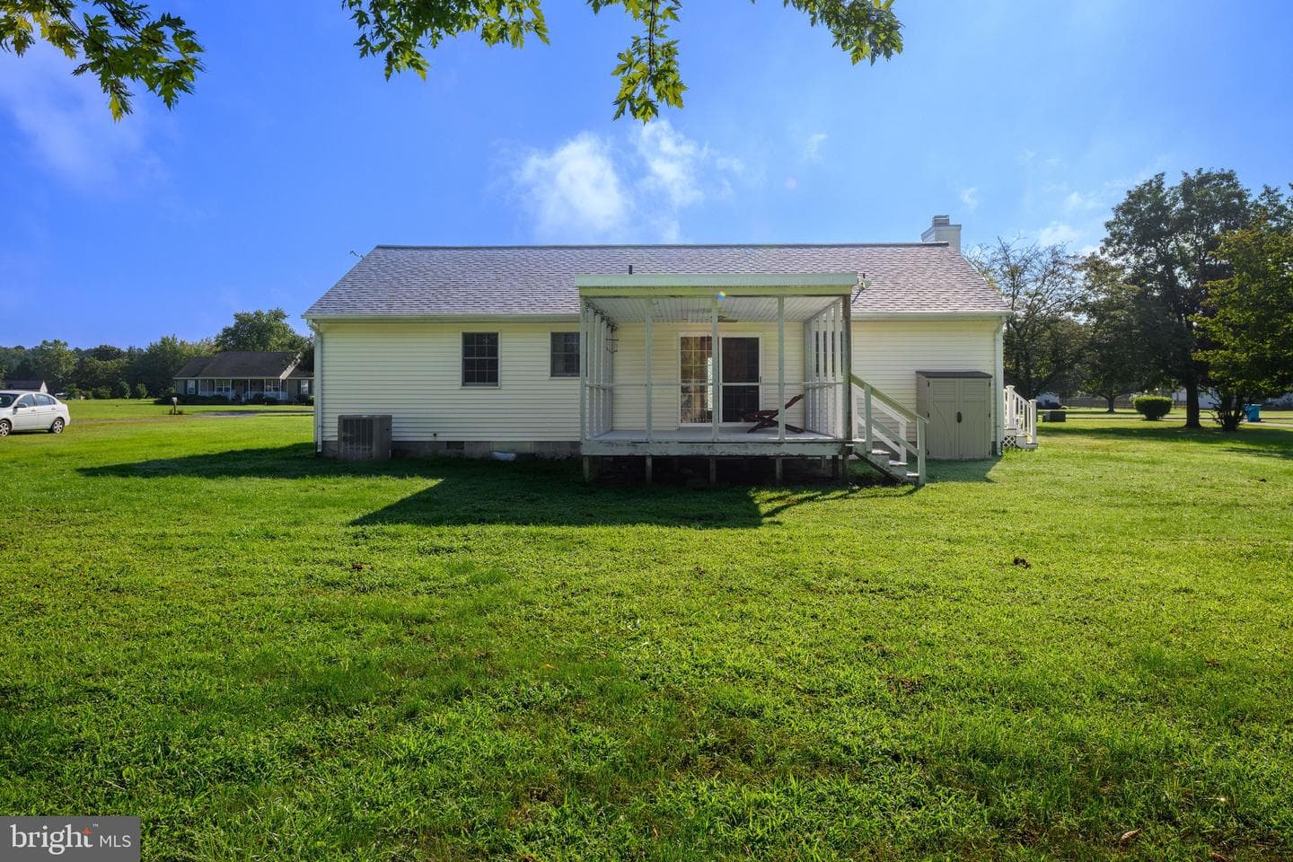 506 Barnsdale Drive photo 32
