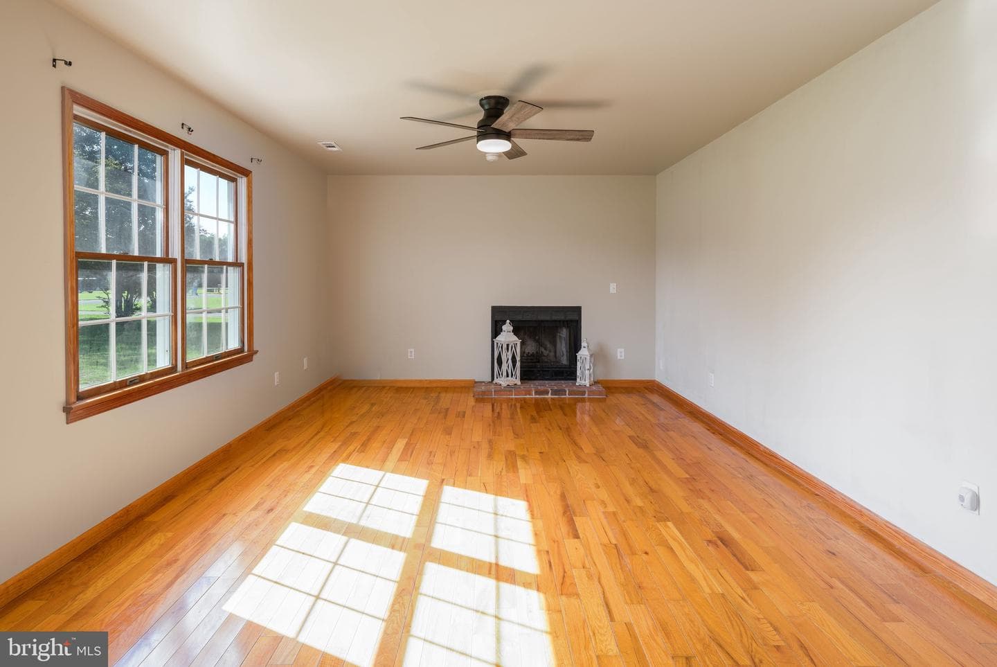 506 Barnsdale Drive photo 7