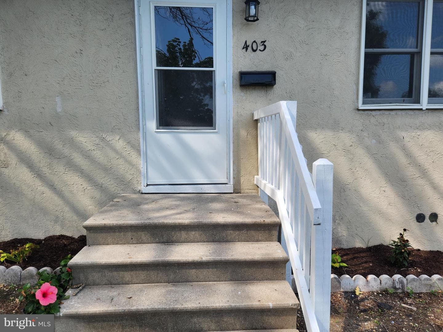 403 Rose Street photo 12