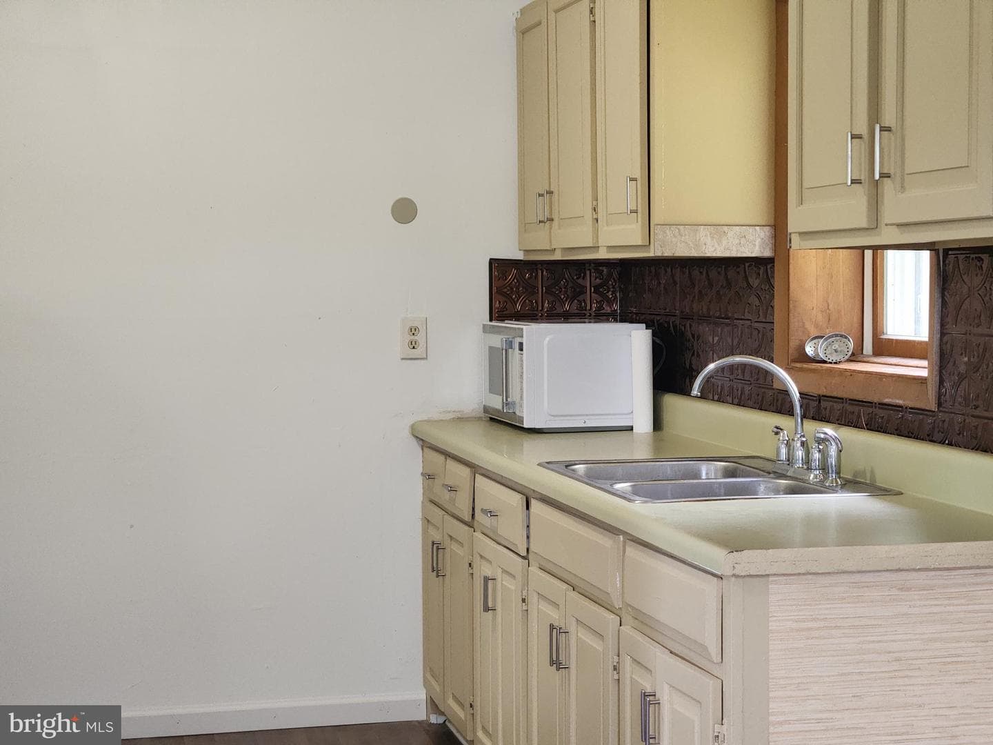 403 Rose Street photo 17