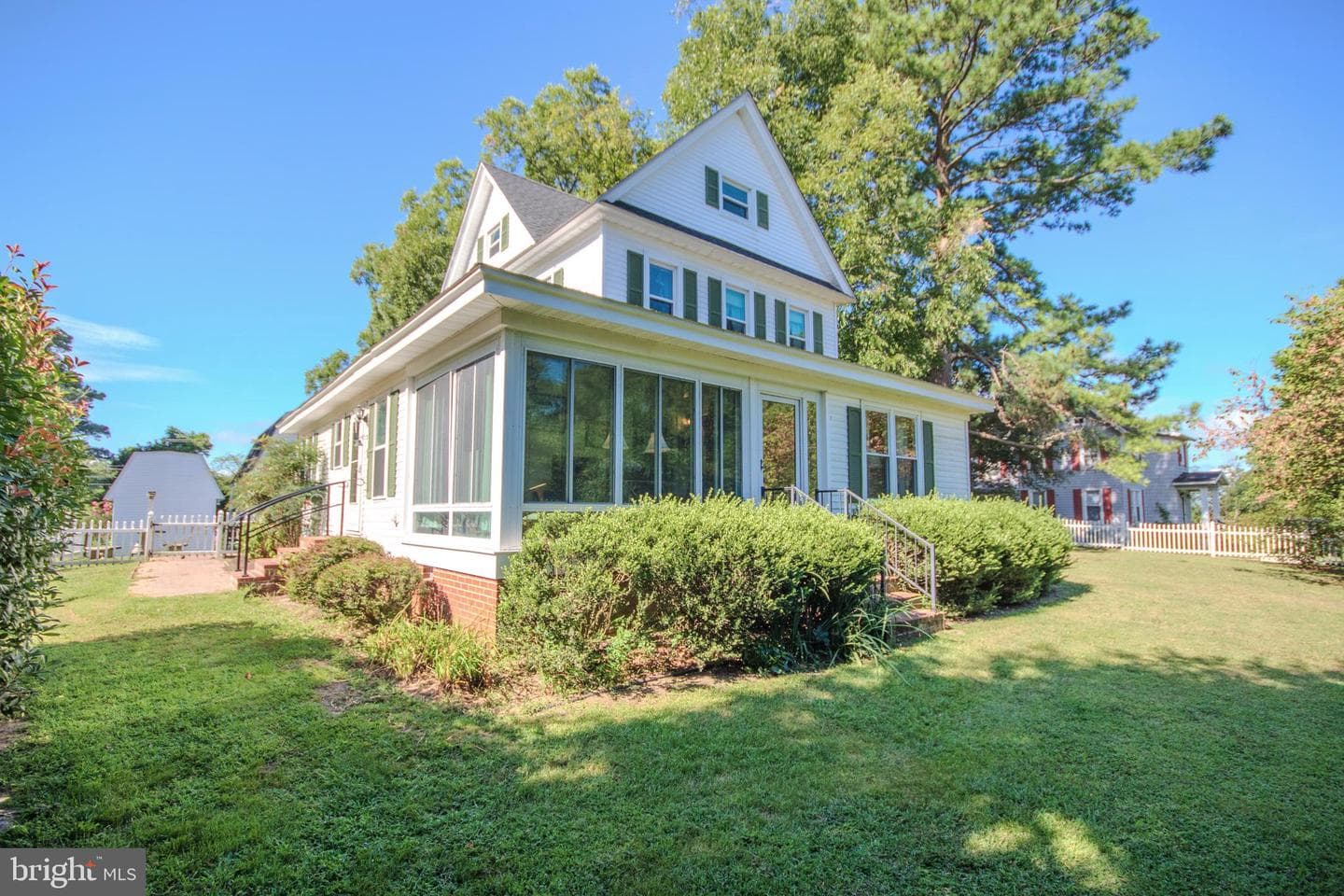 20448 Harbor Road photo 2