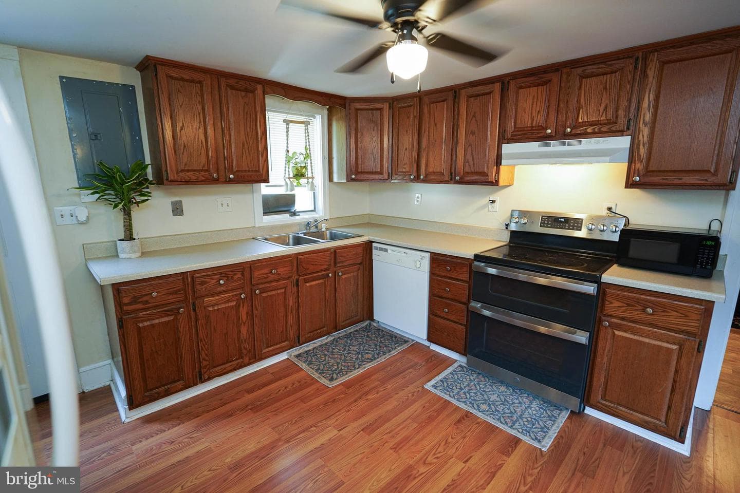1500 Laurel Drive photo 13