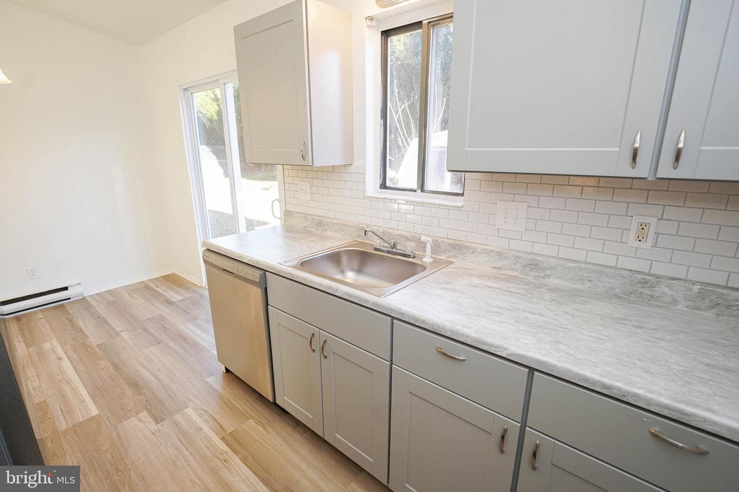 915 Green Mor Avenue photo 7