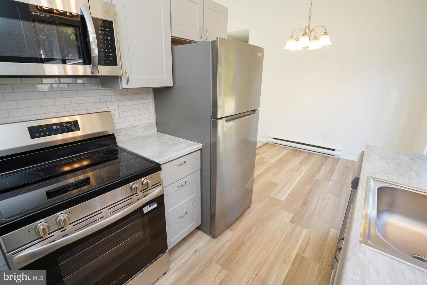 915 Green Mor Avenue photo 8