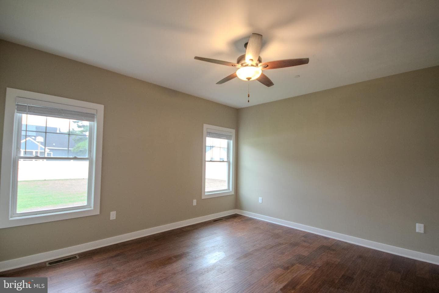 27243 Equestrian Drive photo 15