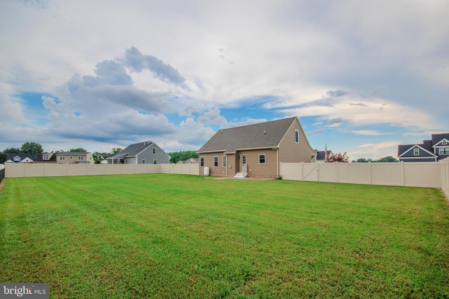 27243 Equestrian Drive photo 39